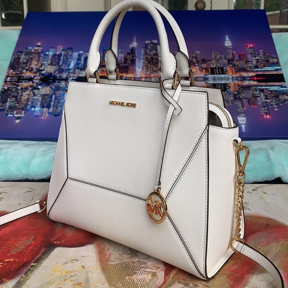 MICHAEL KORS PRISM LG SATCHEL OPTIC WHITE - Picture 2 of 16